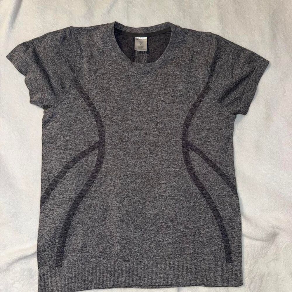 Unbranded Women's Grey T-shirt